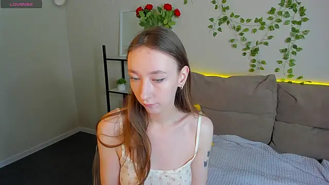 Snapshot of Miche1le_Allenne chatting on 24, 11, 2025 Miche1le Allenne online show from 24, 11, 2025