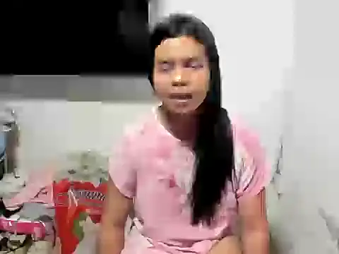 Snapshot of SEXBOMB_GRACE chatting on 3, 7, 2026 SEXBOMB GRACE online show from 3, 7, 2026
