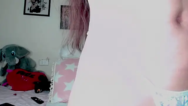 Snapshot of AmyRoux21 chatting on 10, 10, 2025 AmyRoux21 online show from 10, 10, 2025