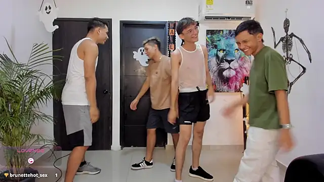 Bisexlifehot   online show from 13, 10, 2025