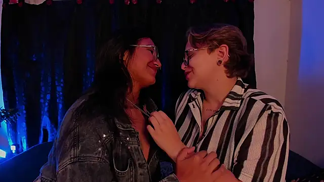 Snapshot of CrazyCakes_ chatting on 9, 10, 2025 CrazyCakes online show from 9, 10, 2025