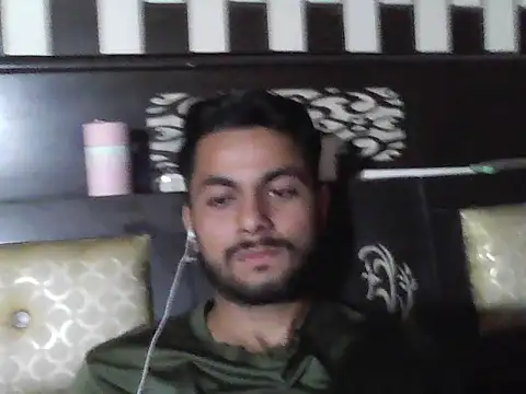 Snapshot of ursdreamperson chatting on 5, 11, 2025 ursdreamperson online show from 5, 11, 2025