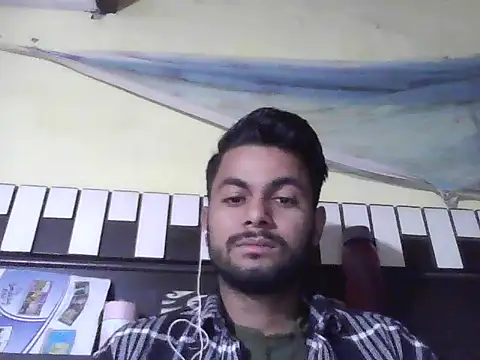 Snapshot of ursdreamperson chatting on 6, 11, 2025 ursdreamperson online show from 6, 11, 2025