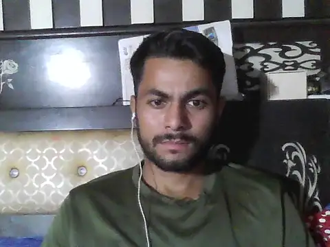 Snapshot of ursdreamperson chatting on 6, 11, 2025 ursdreamperson online show from 6, 11, 2025