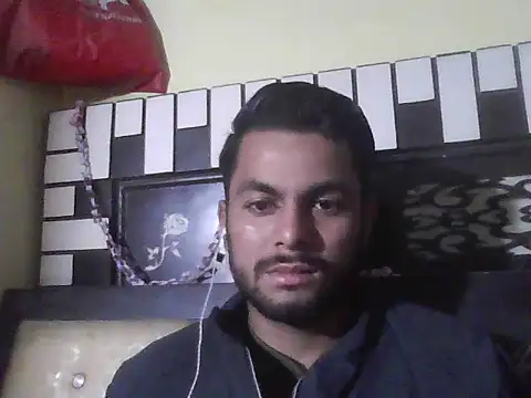 Snapshot of ursdreamperson chatting on 13, 11, 2025 ursdreamperson online show from 13, 11, 2025