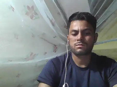 Snapshot of ursdreamperson chatting on 27, 11, 2025 ursdreamperson online show from 27, 11, 2025