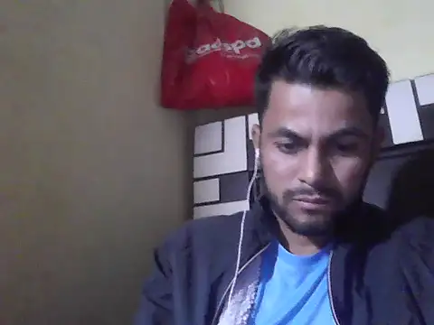 Snapshot of ursdreamperson chatting on 5, 12, 2025 ursdreamperson online show from 5, 12, 2025