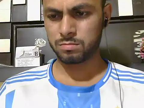 Snapshot of ursdreamperson chatting on 21, 4, 2026 ursdreamperson online show from 21, 4, 2026