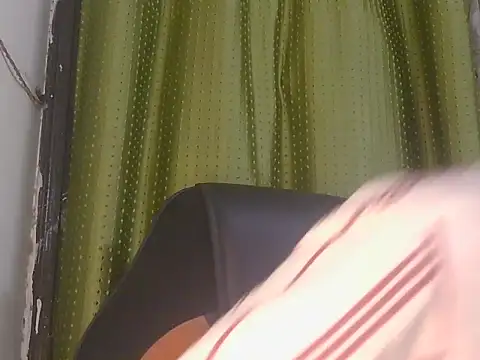 Snapshot of ursdreamperson chatting on 9, 7, 2026 ursdreamperson online show from 9, 7, 2026