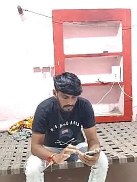 Snapshot of krishjaat43 chatting on 15, 9, 2025 krishjaat43 online show from 15, 9, 2025