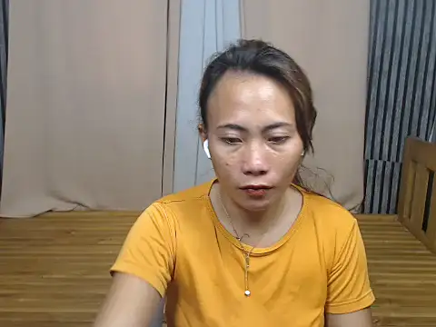 joanpetite online show from 30, 10, 2025