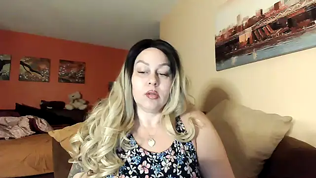 number1slut online show from 8, 1, 2025