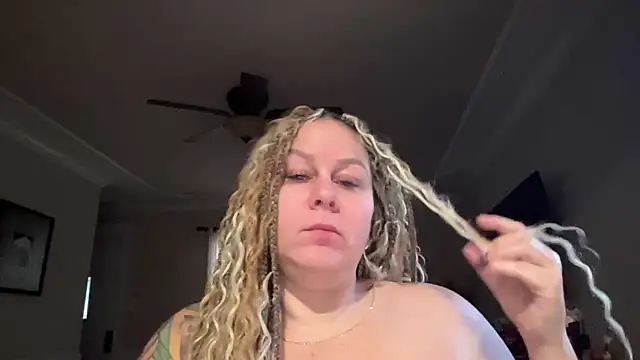 Snapshot of number1slut chatting on 17, 3, 2026 number1slut online show from 17, 3, 2026