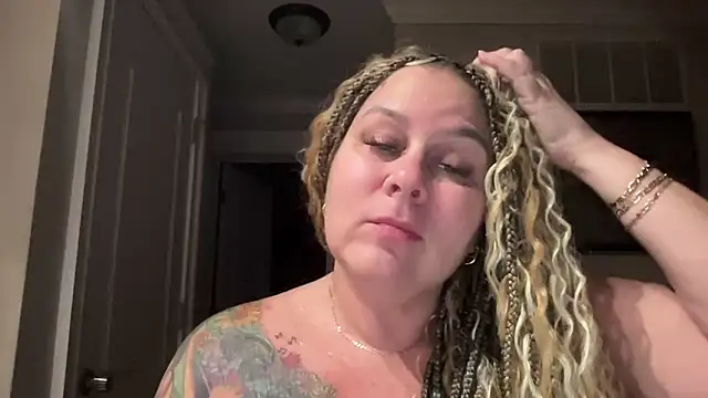 Snapshot of number1slut chatting on 22, 3, 2026 number1slut online show from 22, 3, 2026