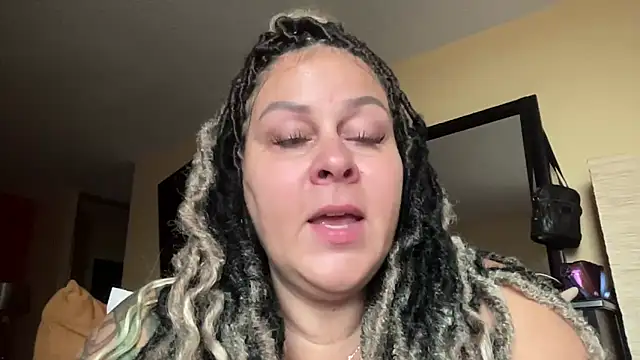 Snapshot of number1slut chatting on 28, 4, 2026 number1slut online show from 28, 4, 2026