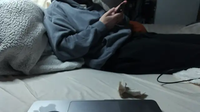 Snapshot of BenReich chatting on 17, 11, 2025 BenReich online show from 17, 11, 2025