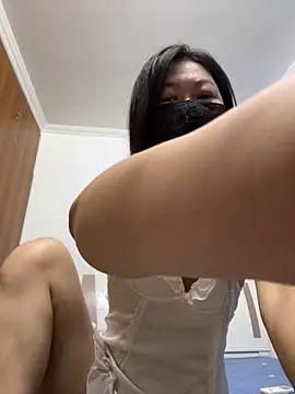 Snapshot of Mei-s chatting on 24, 9, 2025 Mei-s online show from 24, 9, 2025