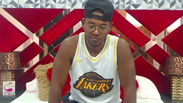 Snapshot of AndyCalifornia1 chatting on 22, 12, 2025 AndyCalifornia1 online show from 22, 12, 2025