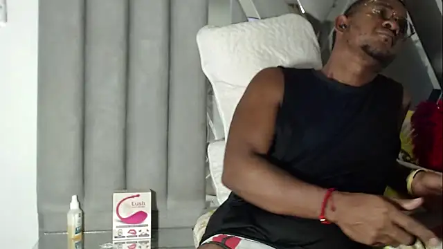 Snapshot of AndyCalifornia1 chatting on 10, 4, 2026 AndyCalifornia1 online show from 10, 4, 2026