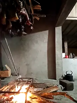 Phuongphuongg online show from 18, 12, 2025