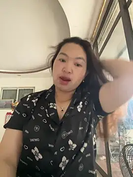 Snapshot of Nhung584 chatting on 11, 9, 2025 Nhung584 online show from 11, 9, 2025