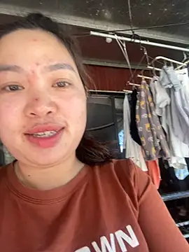 Snapshot of Nhung584 chatting on 3, 10, 2025 Nhung584 online show from 3, 10, 2025