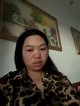 Snapshot of Nhung584 chatting on 9, 10, 2025 Nhung584 online show from 9, 10, 2025