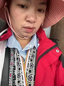 Snapshot of Nhung584 chatting on 14, 10, 2025 Nhung584 online show from 14, 10, 2025