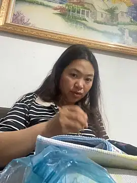 Snapshot of Nhung584 chatting on 15, 10, 2025 Nhung584 online show from 15, 10, 2025