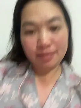 Snapshot of Nhung584 chatting on 22, 10, 2025 Nhung584 online show from 22, 10, 2025