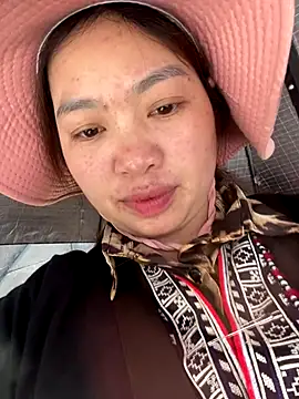 Snapshot of Nhung584 chatting on 27, 10, 2025 Nhung584 online show from 27, 10, 2025