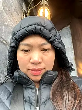 Snapshot of Nhung584 chatting on 2, 11, 2025 Nhung584 online show from 2, 11, 2025