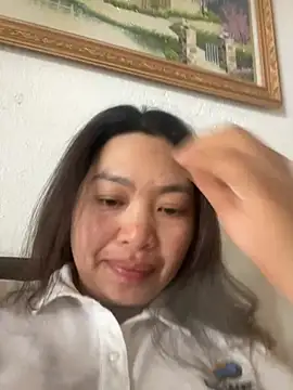 Snapshot of Nhung584 chatting on 6, 11, 2025 Nhung584 online show from 6, 11, 2025