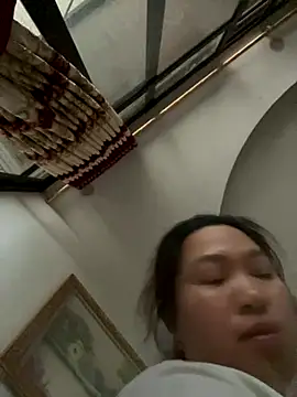 Snapshot of Nhung584 chatting on 10, 11, 2025 Nhung584 online show from 10, 11, 2025