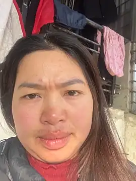 Snapshot of Nhung584 chatting on 2, 12, 2025 Nhung584 online show from 2, 12, 2025