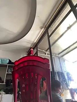 Snapshot of Nhung584 chatting on 15, 12, 2025 Nhung584 online show from 15, 12, 2025