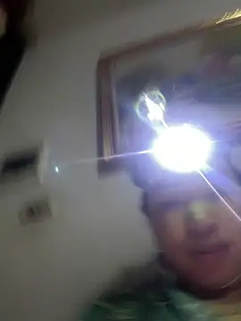 Snapshot of Nhung584 chatting on 13, 4, 2026 Nhung584 online show from 13, 4, 2026