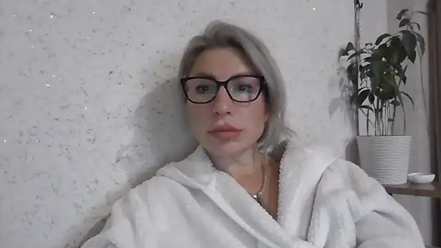 fox red lady7 online show from 16, 11, 2025