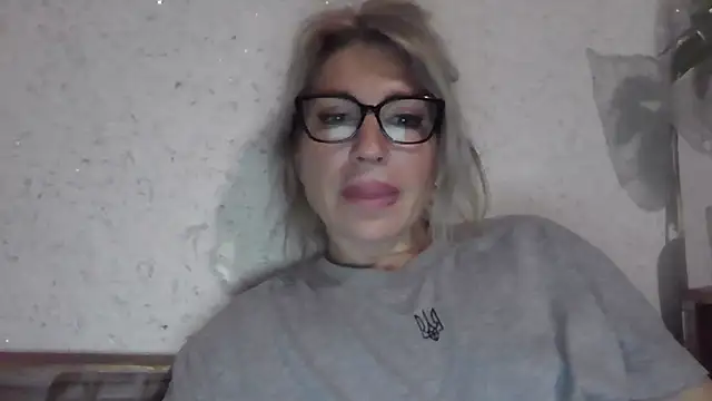 fox red lady7 online show from 7, 4, 2026