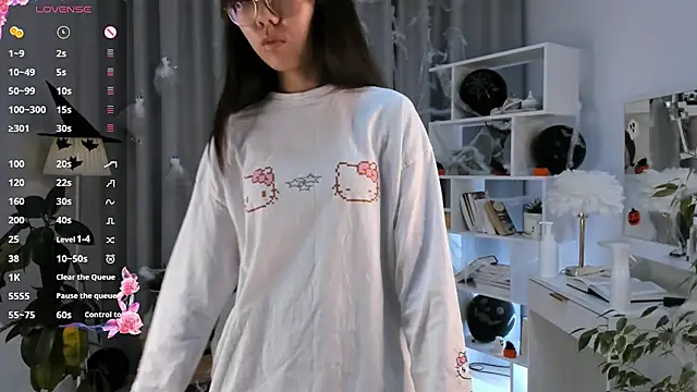 UdelaDodson online show from 1, 11, 2025