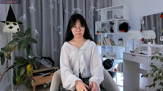 UdelaDodson online show from 3, 11, 2025