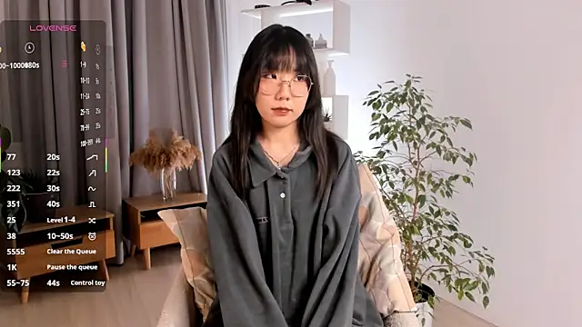 UdelaDodson online show from 29, 11, 2025