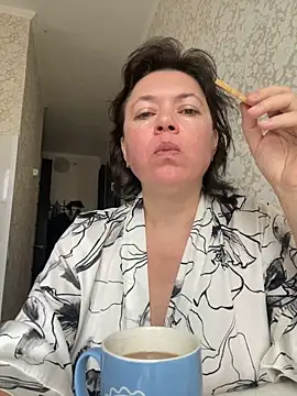 Snapshot of Kiravix chatting on 6, 11, 2025 Kiravix online show from 6, 11, 2025