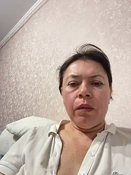 Snapshot of Kiravix chatting on 7, 11, 2025 Kiravix online show from 7, 11, 2025