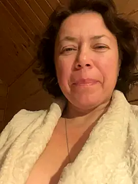 Snapshot of Kiravix chatting on 16, 11, 2025 Kiravix online show from 16, 11, 2025