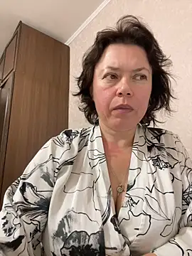 Snapshot of Kiravix chatting on 23, 11, 2025 Kiravix online show from 23, 11, 2025