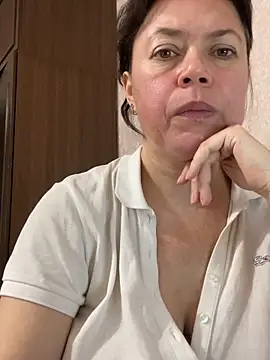 Snapshot of Kiravix chatting on 1, 12, 2025 Kiravix online show from 1, 12, 2025