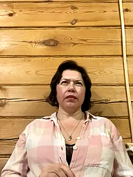 Snapshot of Kiravix chatting on 15, 12, 2025 Kiravix online show from 15, 12, 2025