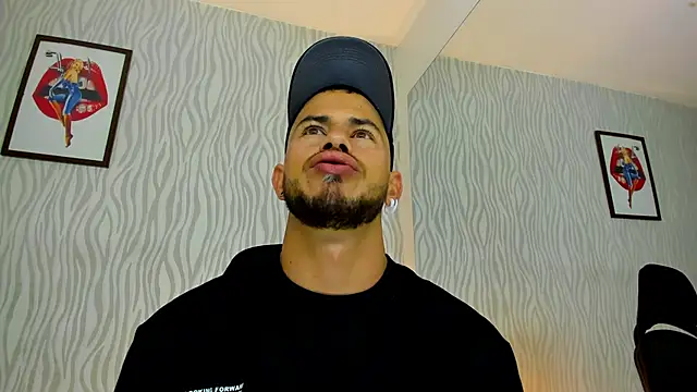 Snapshot of dylan_jacobx chatting on 23, 10, 2025 dylan jacobx online show from 23, 10, 2025