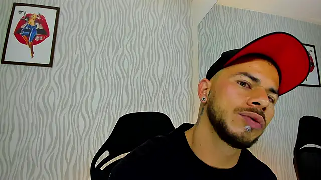 Snapshot of dylan_jacobx chatting on 27, 10, 2025 dylan jacobx online show from 27, 10, 2025